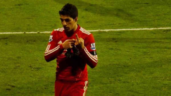 Luis Suárez se mete en más problemas
