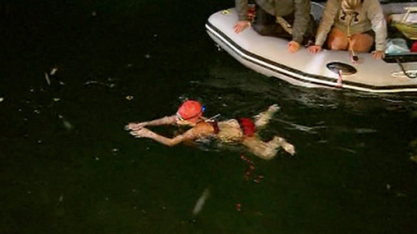 Una niña de 14 años nada 51 kilómetros en el Lago Ontario