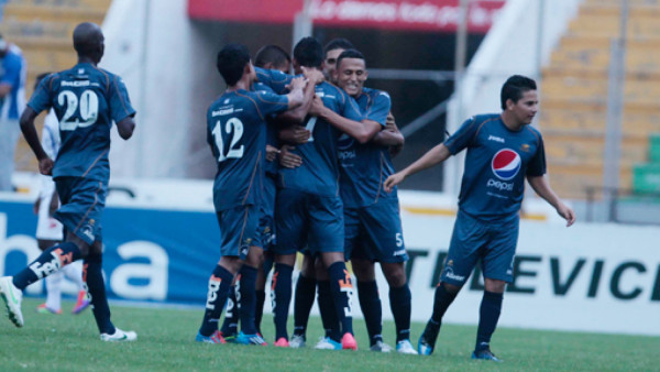 Motagua deja a Victoria sin liderato