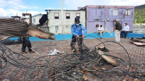 Nuevas fotos tras devastador incendio: Más de 90 familias afectadas y media isla de Guanaja quemada