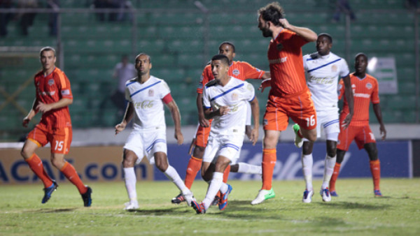 Olimpia pagó caro perdonar al Houston