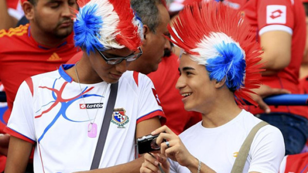 España aplasta a Panamá sin despeinarse