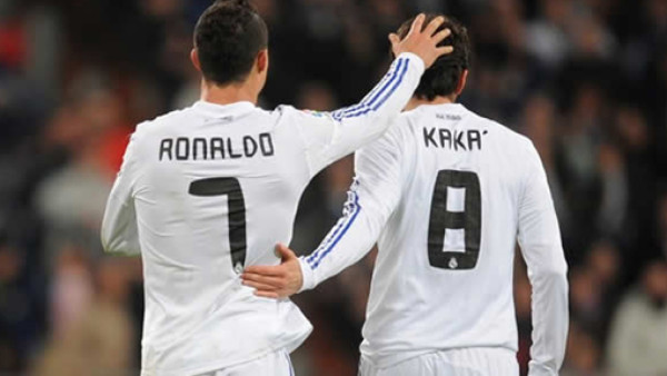 Cristiano y Kaká son los futbolistas más seguidos en Twitter