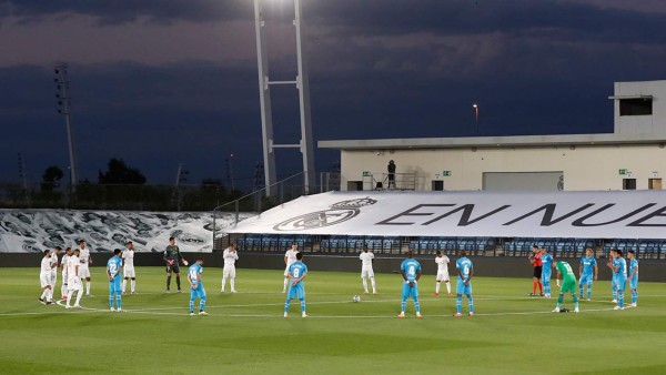 Dedicatoria, el consejo de Zidane y el aburrimiento de James Rodríguez en el Madrid-Valencia