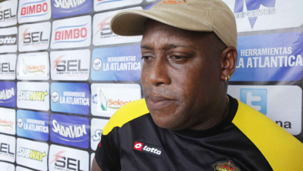 Medford critica jugar a las 2 PM en Tela