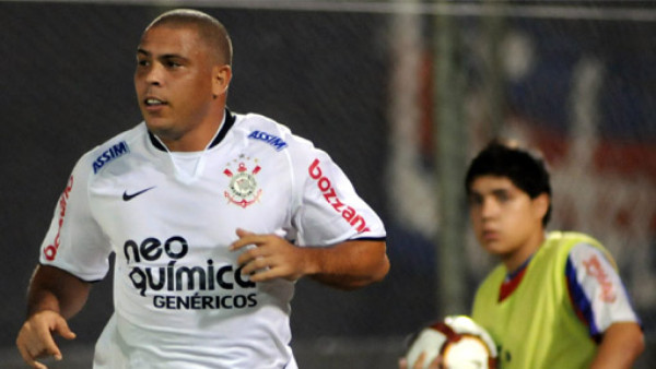 Club australiano irá por Ronaldo