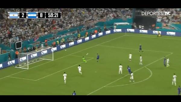 ¡Destacado! Buba López se agiganta con doble atajada ante Julián Álvarez en el Argentina-Honduras en Miami