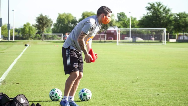 ¡Los hondureños llegaron con mascarilla! El regreso de los clubes de la MLS a los entrenos