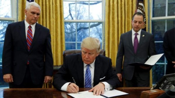 Las polémicas decisiones de Donald Trump en sus primeros días en la Casa Blanca