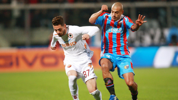 David Suazo no tuvo acción en el Catania-Roma