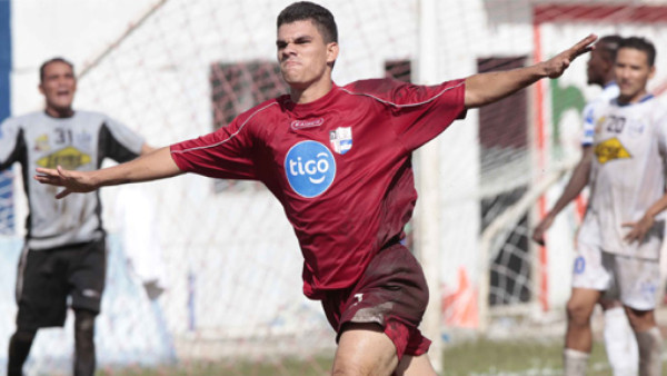 Deportes Savio pelea como los grandes