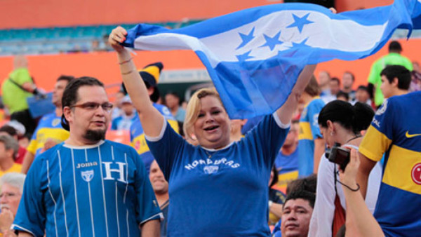 Entre 30 y 141 dólares, la entrada para El Salvador-Honduras