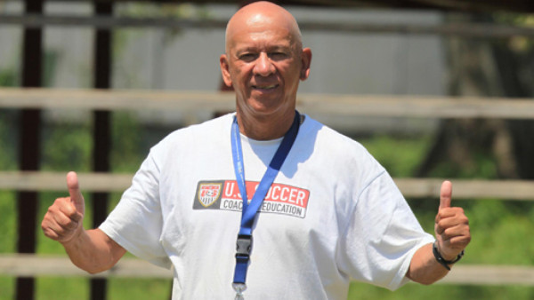 Colombiano Jairo Rios, nuevo técnico del Real Sociedad de Honduras