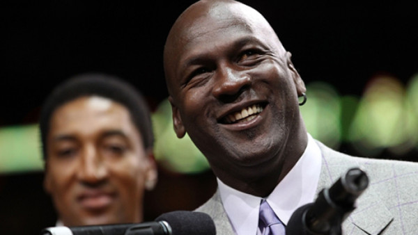 Michael Jordan se une Obama para financiar su campaña