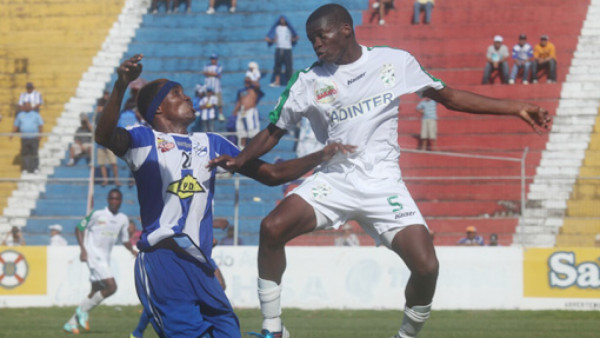 Victoria gana y es líder en Honduras