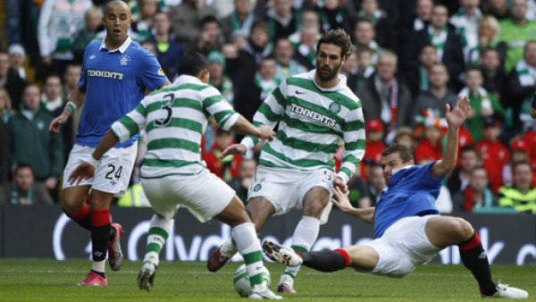 Emilio Izaguirre y el Celtic pierden el clásico