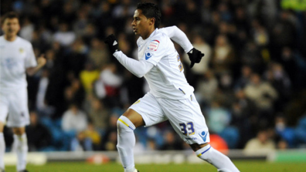 Ramón Núñez jugó en triunfo del Leeds United