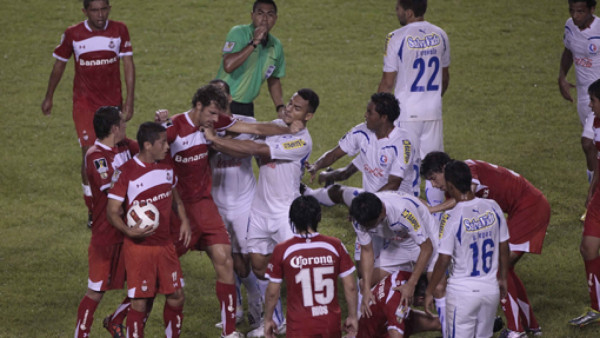 Olimpia le bajó los 'humos' al Toluca