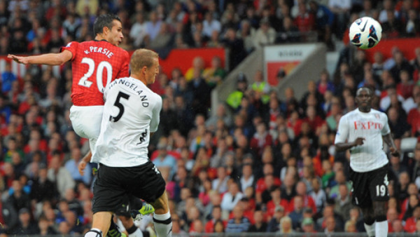 Van Persie se estrena con el Man. United