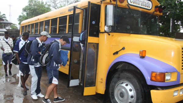 Victoria viajó hoy a Santa Rosa y sí jugará contra Deportes Savio