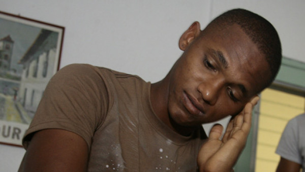 Niegan permiso de trabajo a Welcome