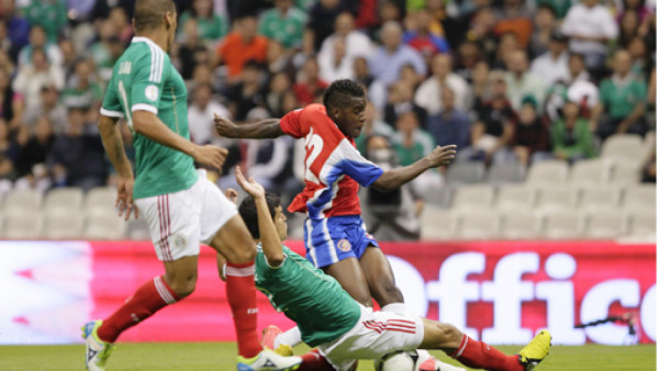 EN VIVO: Argentina continúa empatando con Perú