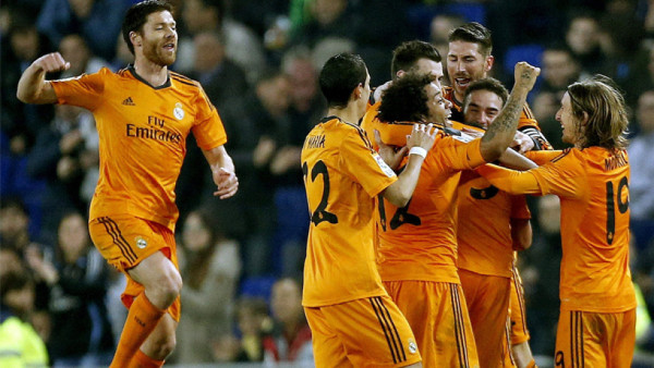 Real Madrid gana y se acerca a los líderes