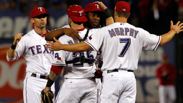 Rangers está a un juego de ganar la Serie Mundial