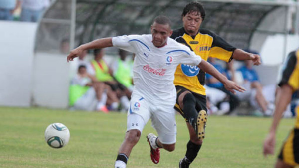 Olimpia derrota al descendido Hispano