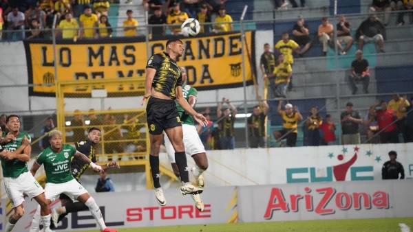 Marathón resucita derribando a un pálido Real España en el derbi sampedrano disputado en el Morazán