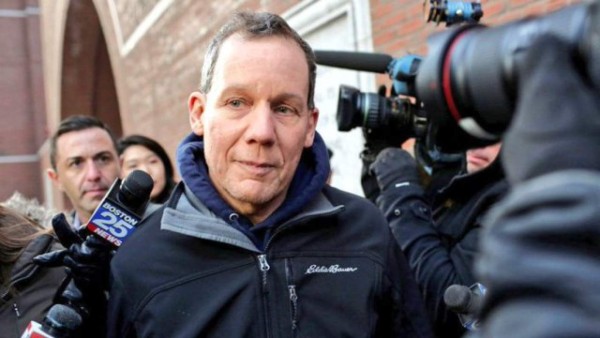 ¿Quién es Charles Lieber? El científico que supuestamente creó el coronavirus y fue arrestado