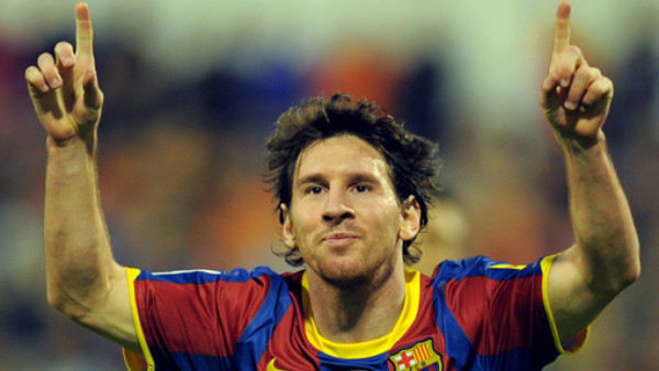 Messi le daría el Balón de Oro a Xavi o Iniesta