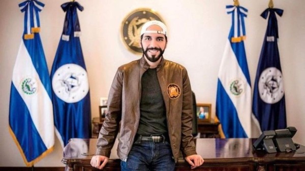 ¿A quién dona su sueldo? Las sorprendentes revelaciones de Bukele a Luisito Comunica, youtuber mexicano