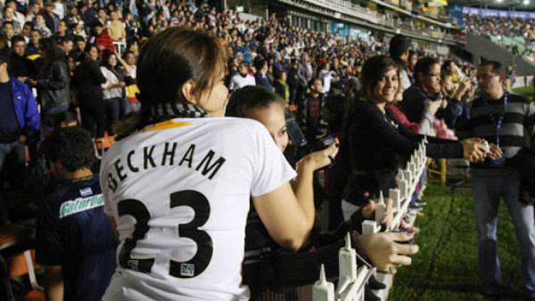 Beckham enloquece a fans en Honduras