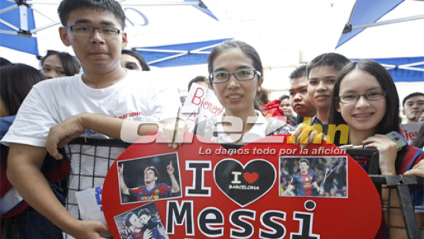 Locura por el Barcelona en Tailandia