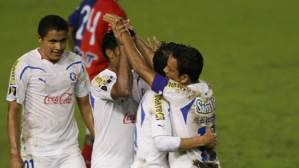 Al Olimpia le salió muy FAScilito en El Salvador