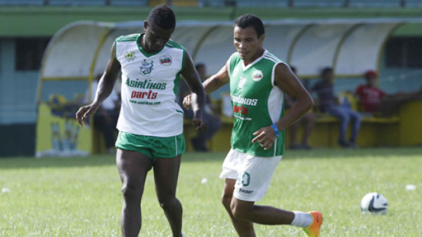 Edgar Álvarez no viajó con Platense por enfermedad