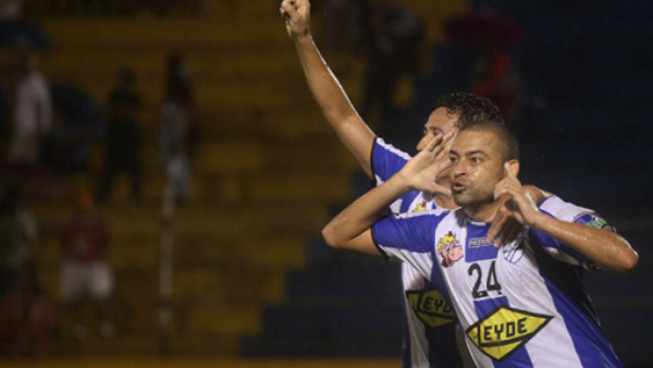 Victoria sacó su negocio ante el Vida