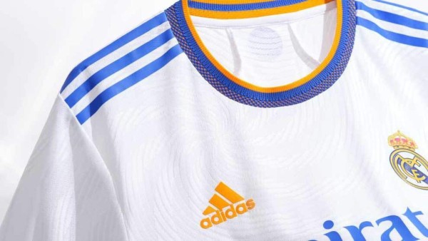 Con nuevo escudo y un crack no aparece: Real Madrid presenta sus camisetas para la temporada 2021-22