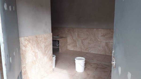 Nueva gradería, sala de conferencia y mejor cancha: Así va quedando el estadio de Tocoa