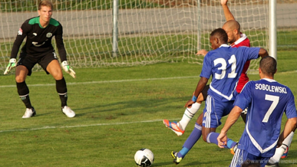 Osman y Quioto jugaron contra el Hannover de Alemania
