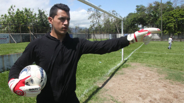 Portero colombiano Niño llega a prueba al Vida