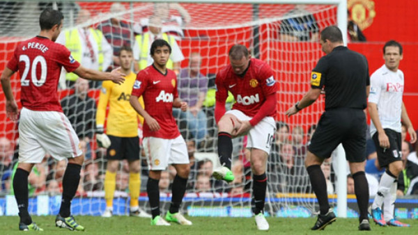 Wayne Rooney, dos meses fuera por lesión