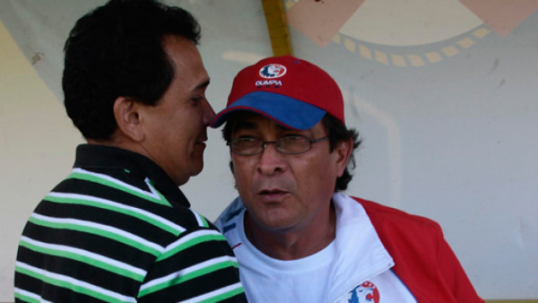 Real España oficializa a Nahúm Espinoza