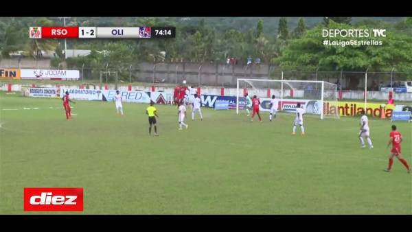 ¿Fue o no penal? El árbitro Nelson Salgado sancionó un controversial penal en contra de Olimpia en Tocoa