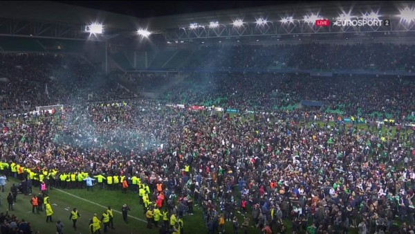 Brutal celebración de un club de Francia que regresa a una final de Copa 38 años después