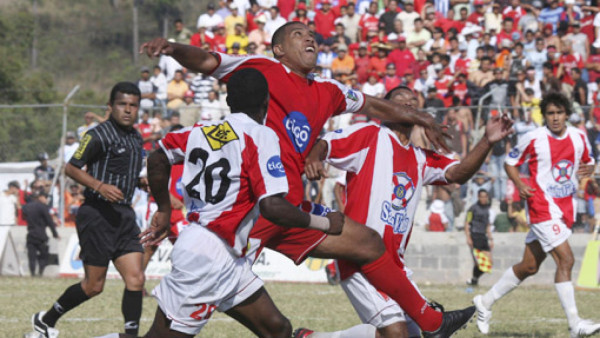 Savio le receta otra derrota al Vida