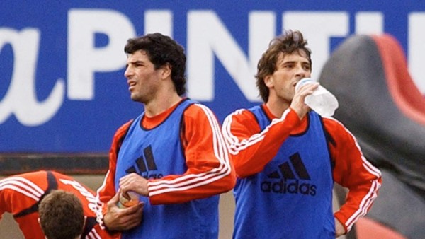 Uno se suicidó: Once futbolistas que le 'bajaron' la novia a otro jugador