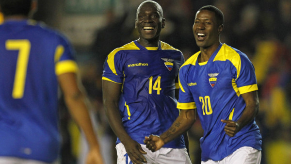 Ecuador venció a Australia con épica remontada