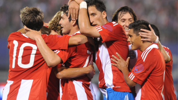 Paraguay celebró venciendo a Costa Rica